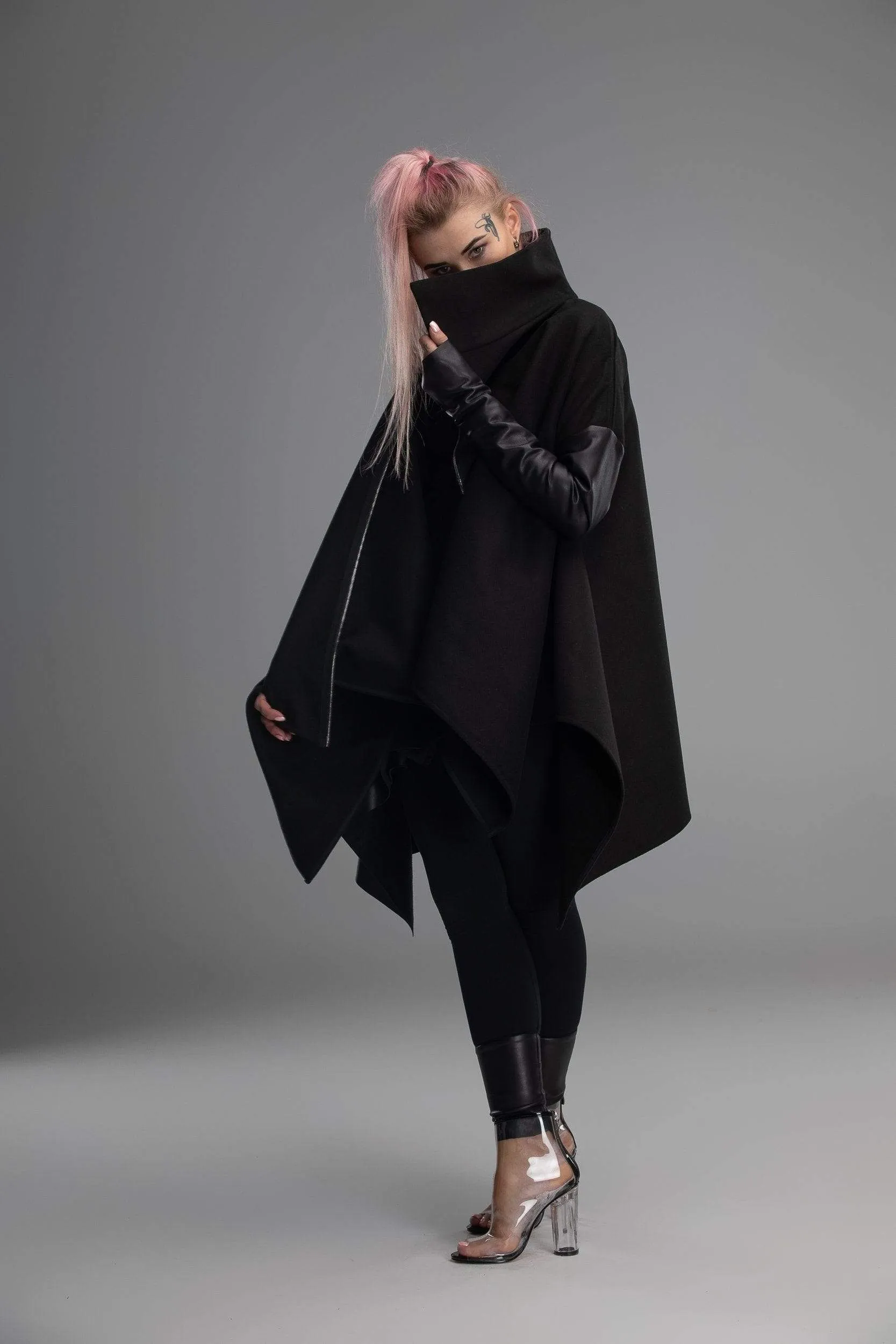 Asymmetric zipped poncho