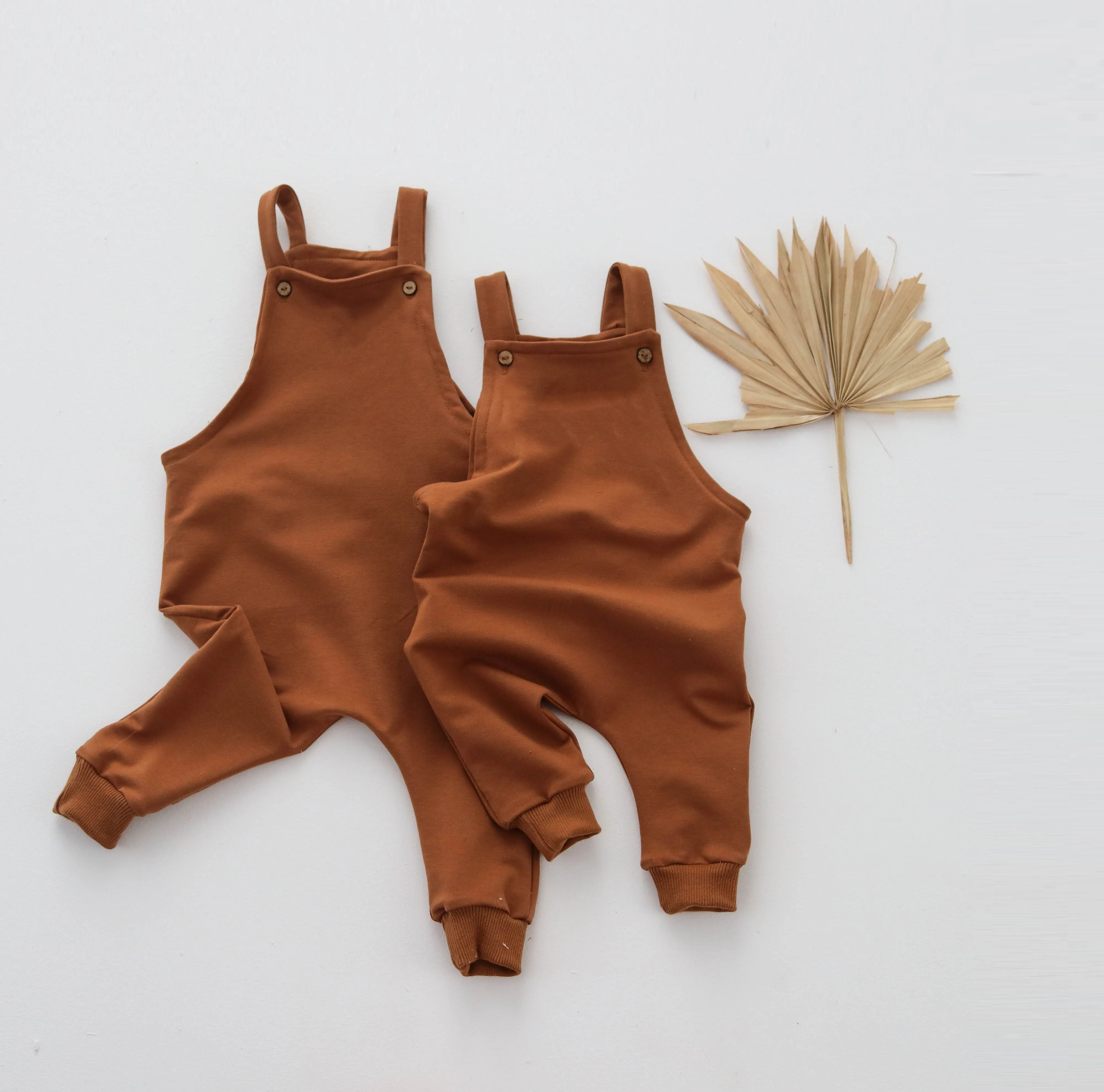 CARAMEL Basic Dungarees