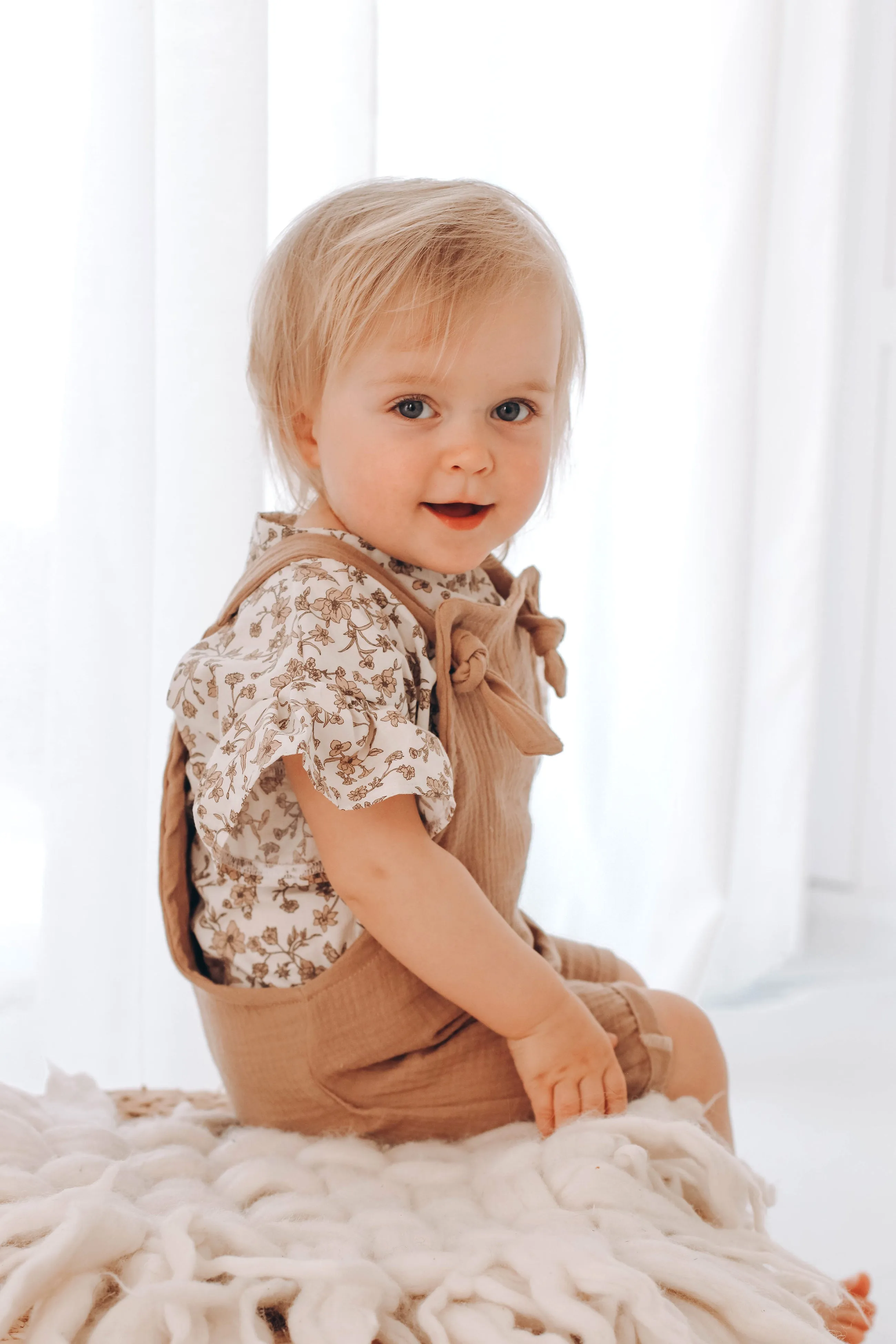 Muslin short leg dungarees